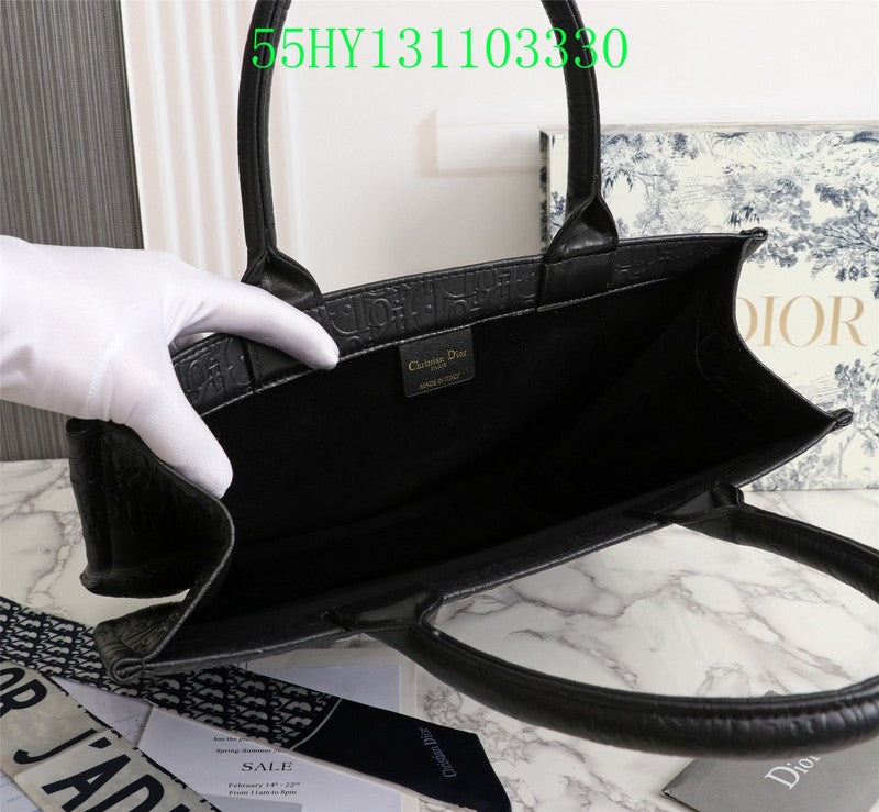 Christian Dior Luxury Bag - The Tote   237