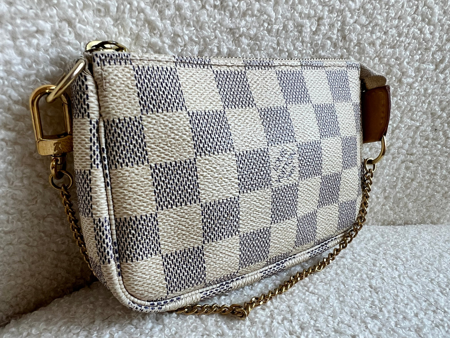 Louis Vuitton Damier Azur Mini Pochette Accessoires (RRP £530)
