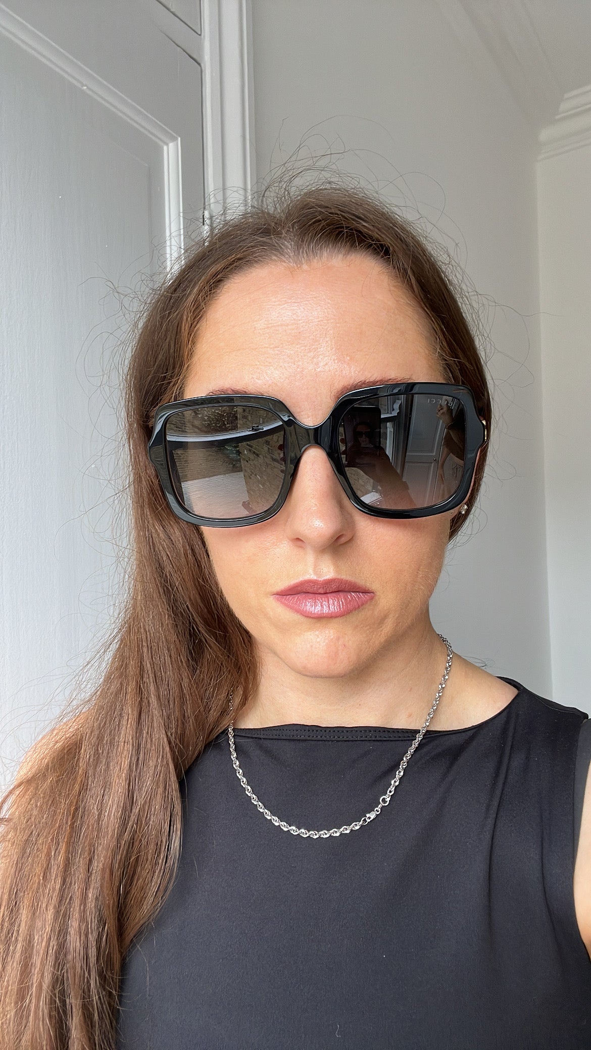 Gucci GG 1070S Sunglasses in Black (RRP £280)