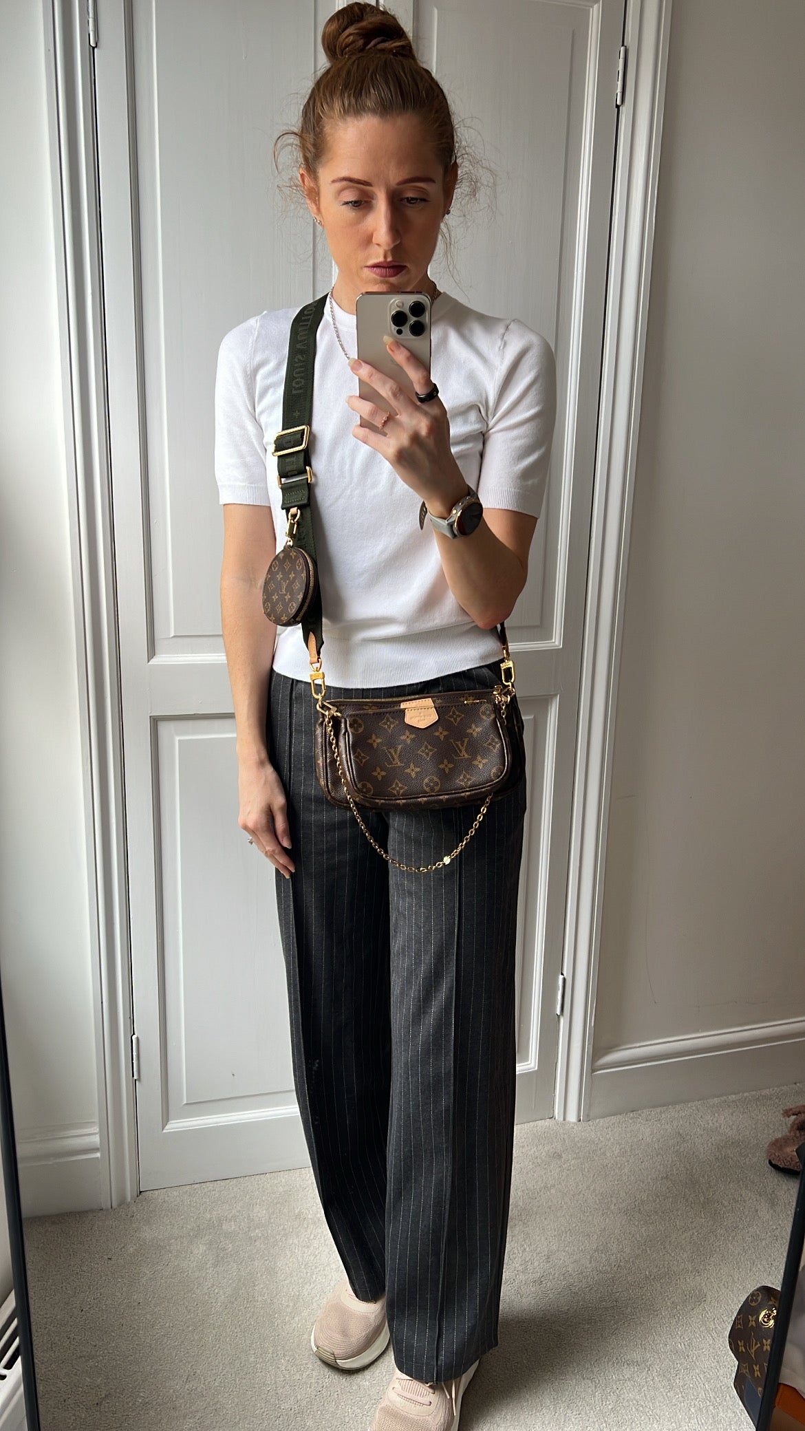 Louis Vuitton Multi Pochette Accessoires Khaki (RRP £2030)