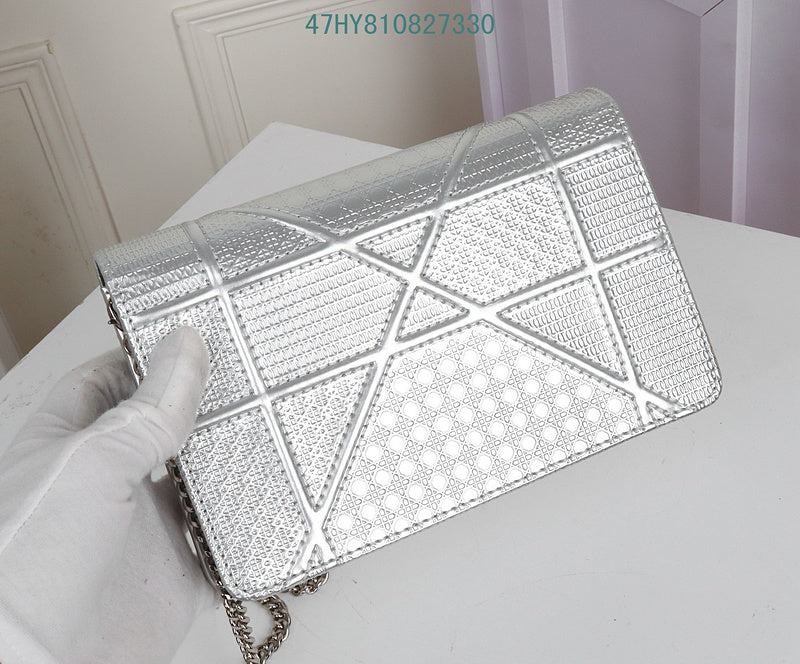 Christian Dior Luxury - The Tote   655