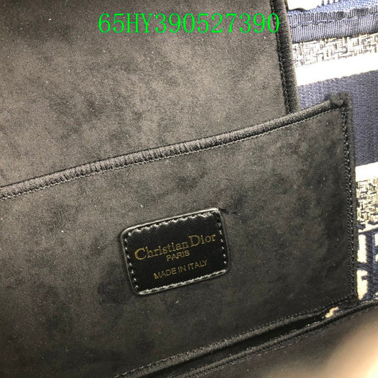 Christian Dior Luxury - The Tote   680