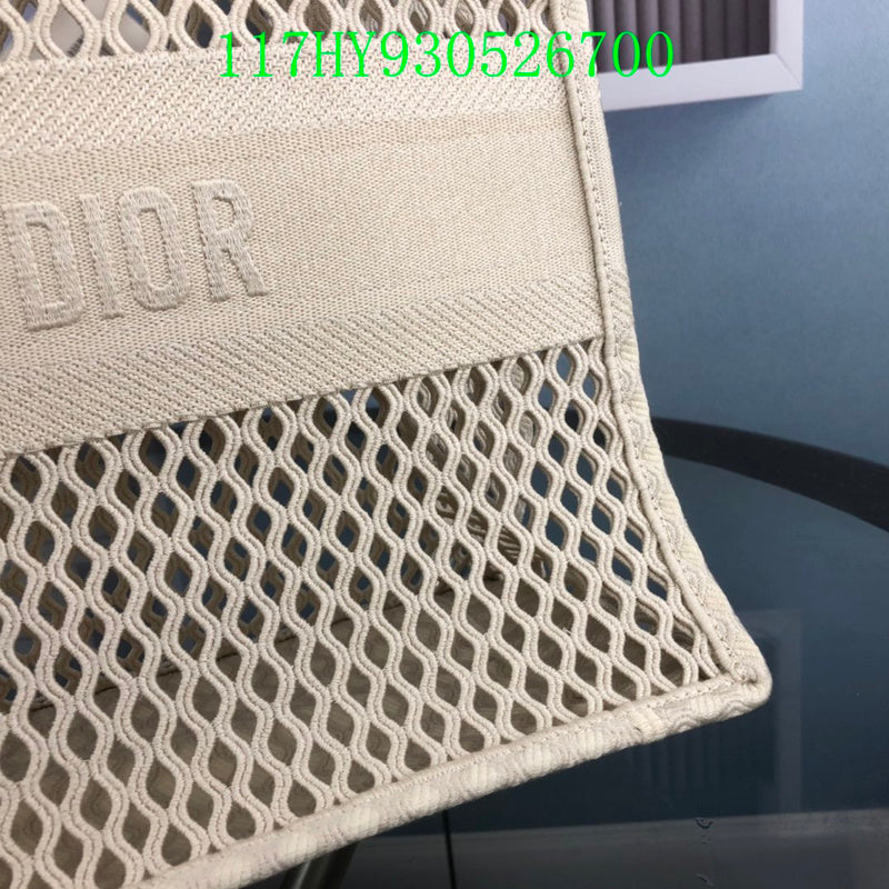 Christian Dior Luxury Bag - The Tote   354