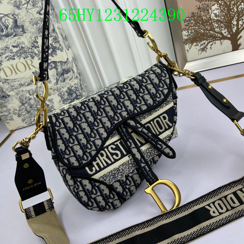 Christian Dior Luxury Bag - The Tote   490