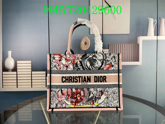 Christian Dior Luxury Bag - The Tote   302