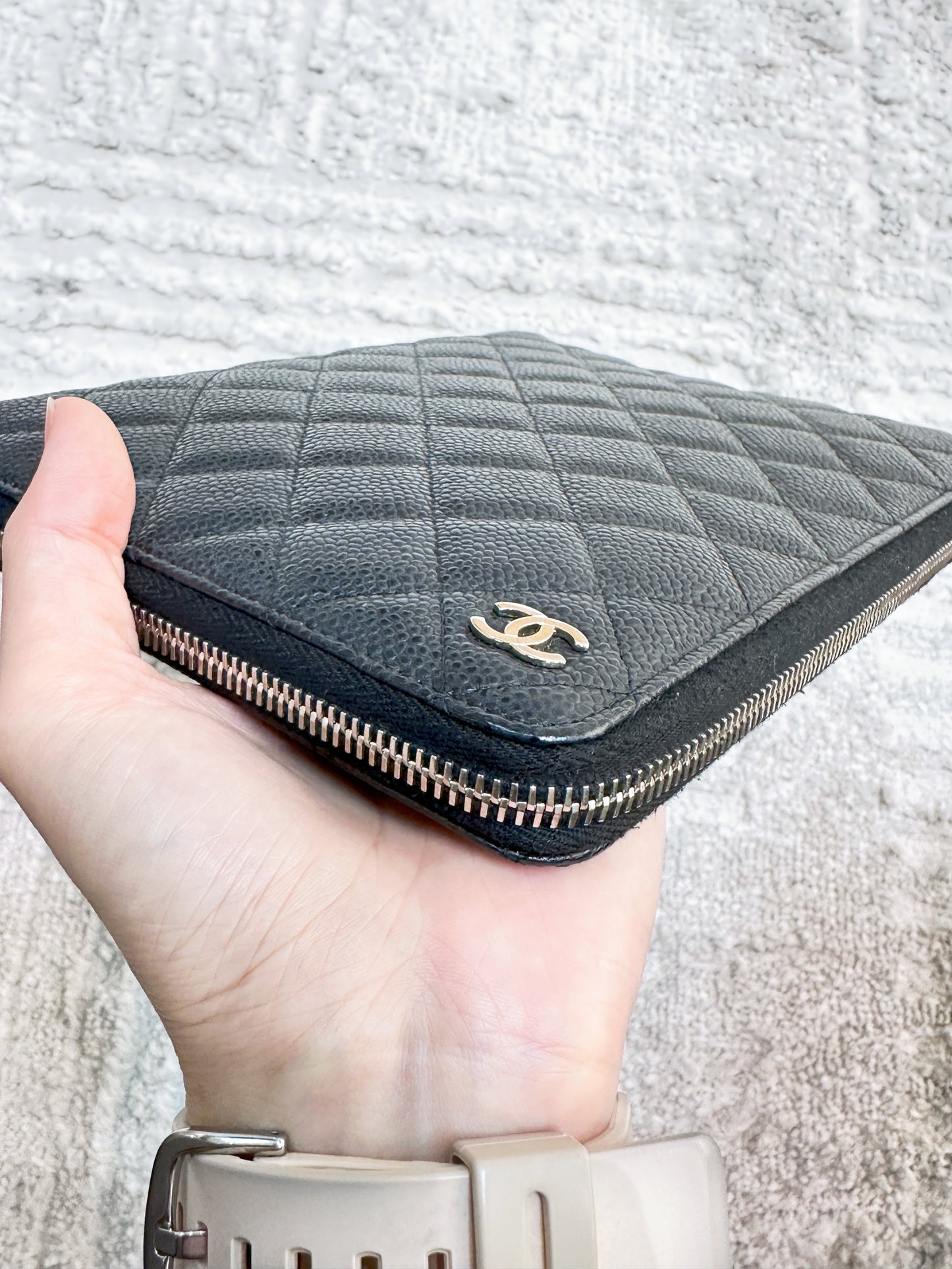CHANEL Caviar Quilted Zip Around Notebook Agenda Cover Black
