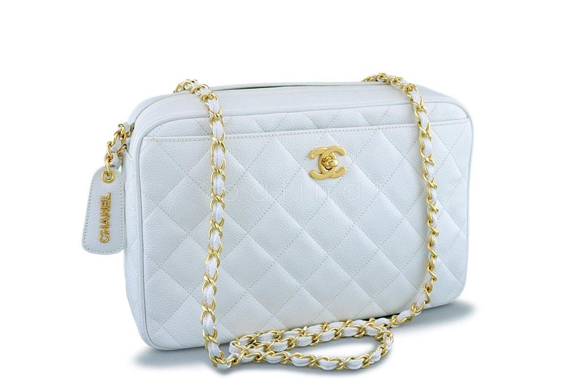 Rare Pristine Chanel White Caviar Quilted Classic Camera Case Clasp Bag