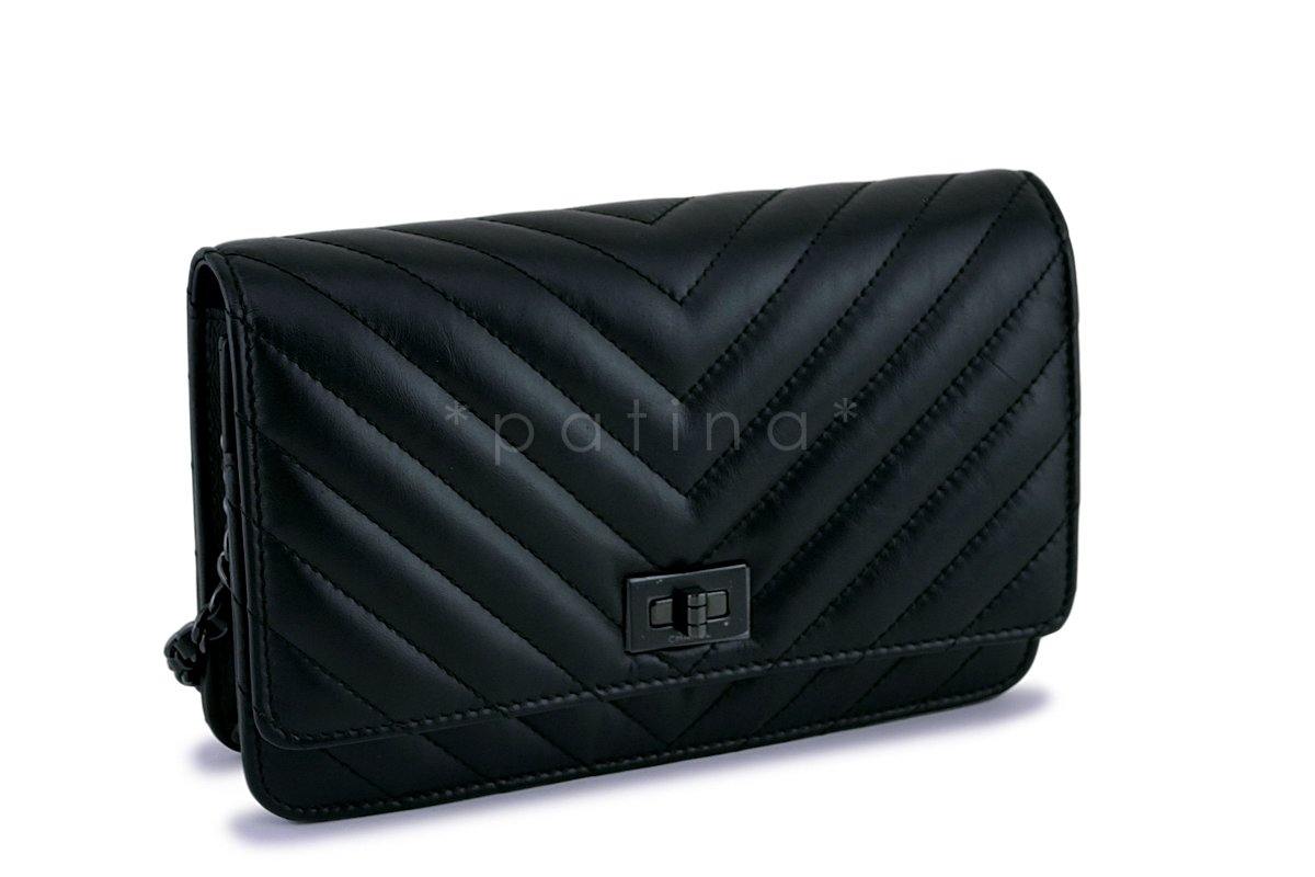 NIB 17K Chanel So Black Calfskin 2.55 Reissue Chevron WOC Wallet on Chain Bag