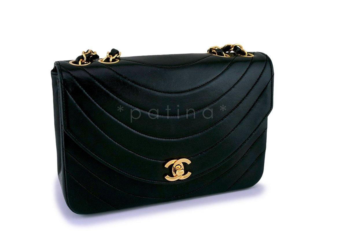Rare Chanel Vintage Lambskin Classic Flap Bag 24k GHW