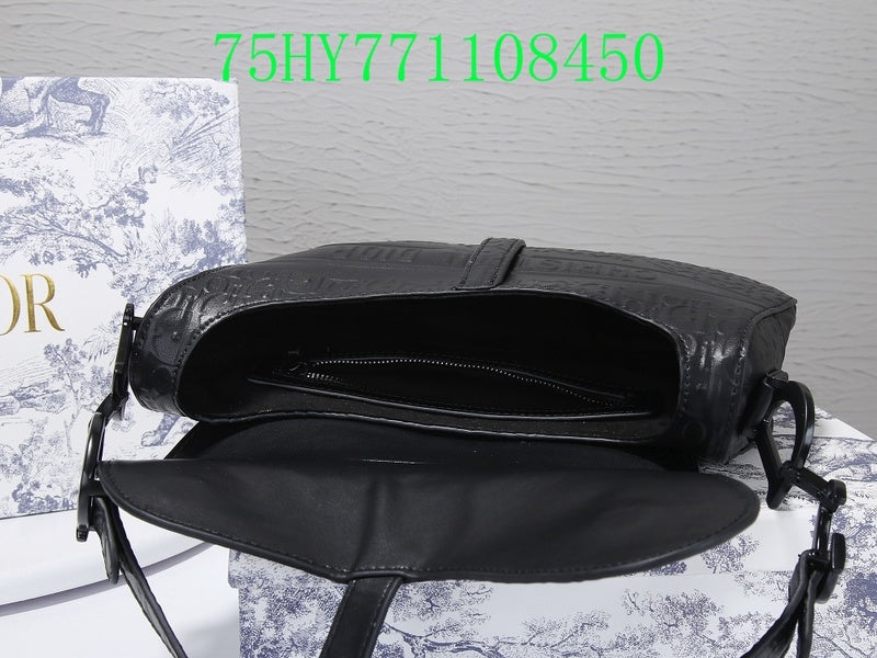 Christian Dior Luxury Bag - The Tote   487