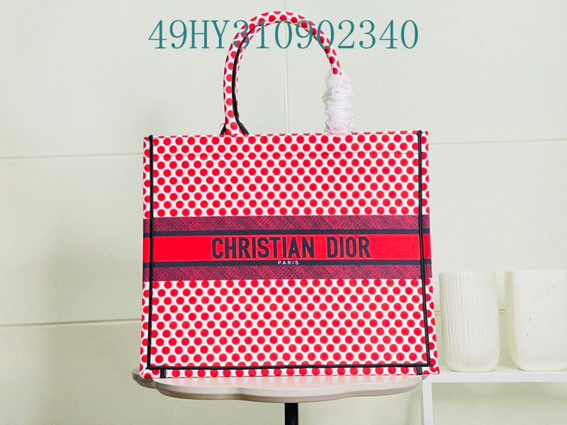 Christian Dior Luxury - The Tote   358