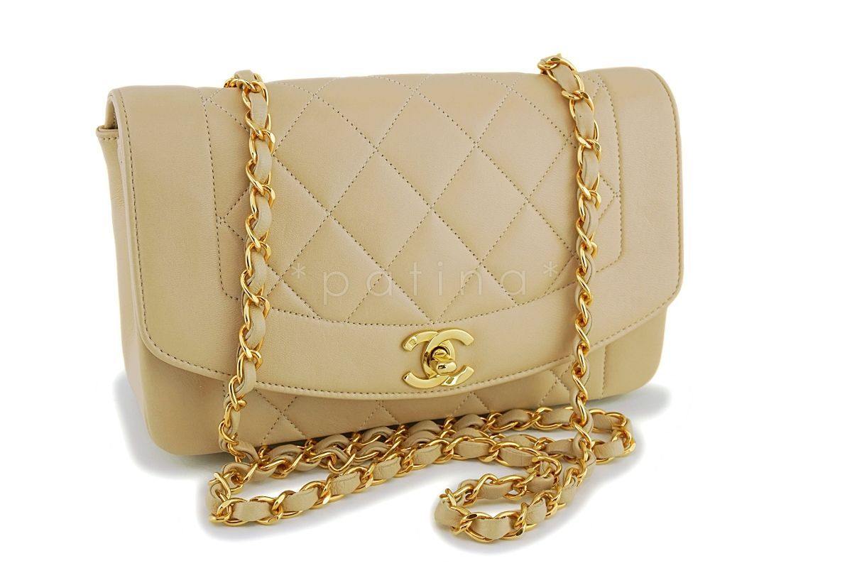 Like New Chanel Vintage Light Beige Lambskin Classic Diana Small Flap Bag 24k GHW