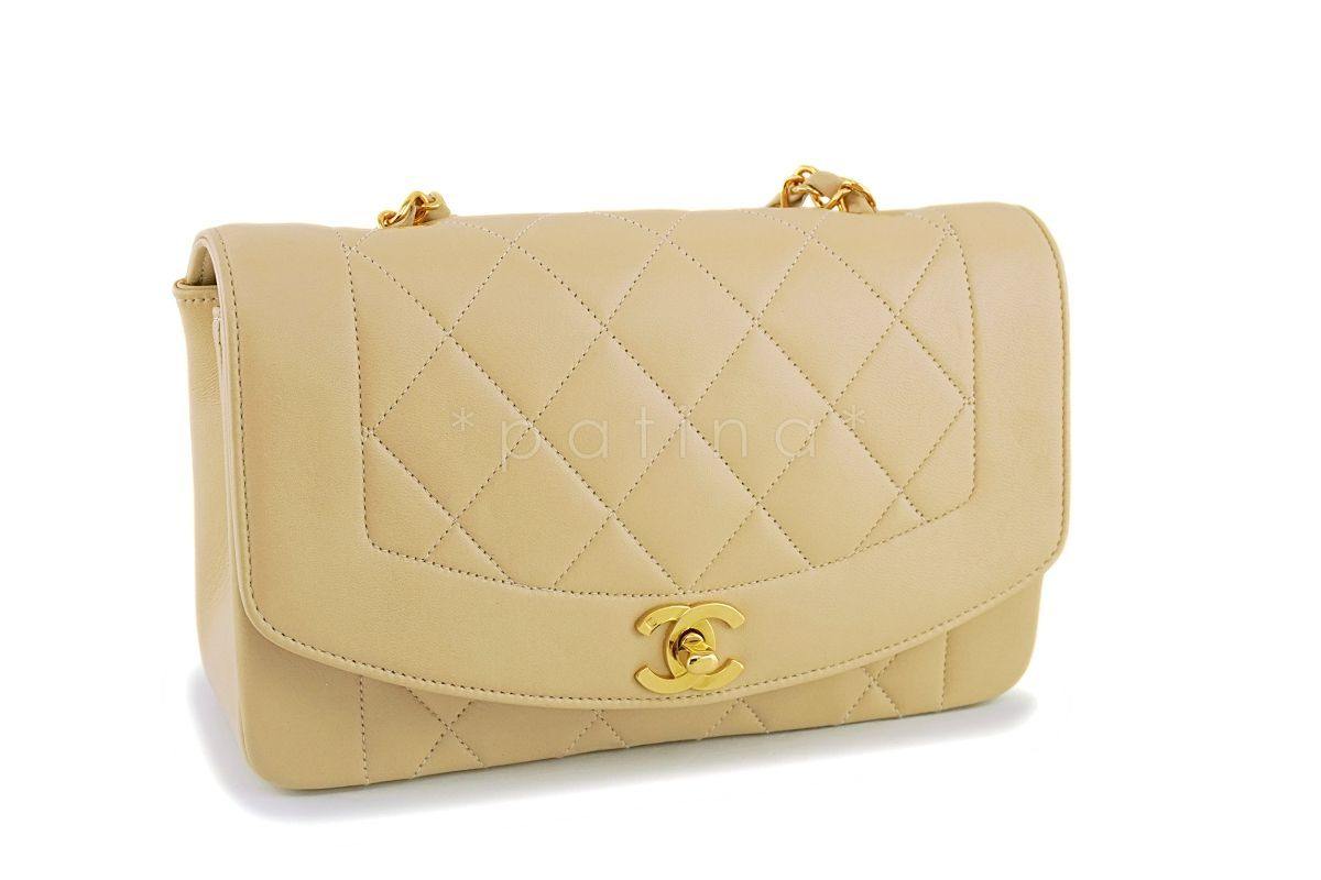 Like New Chanel Vintage Light Beige Lambskin Classic Diana Small Flap Bag 24k GHW