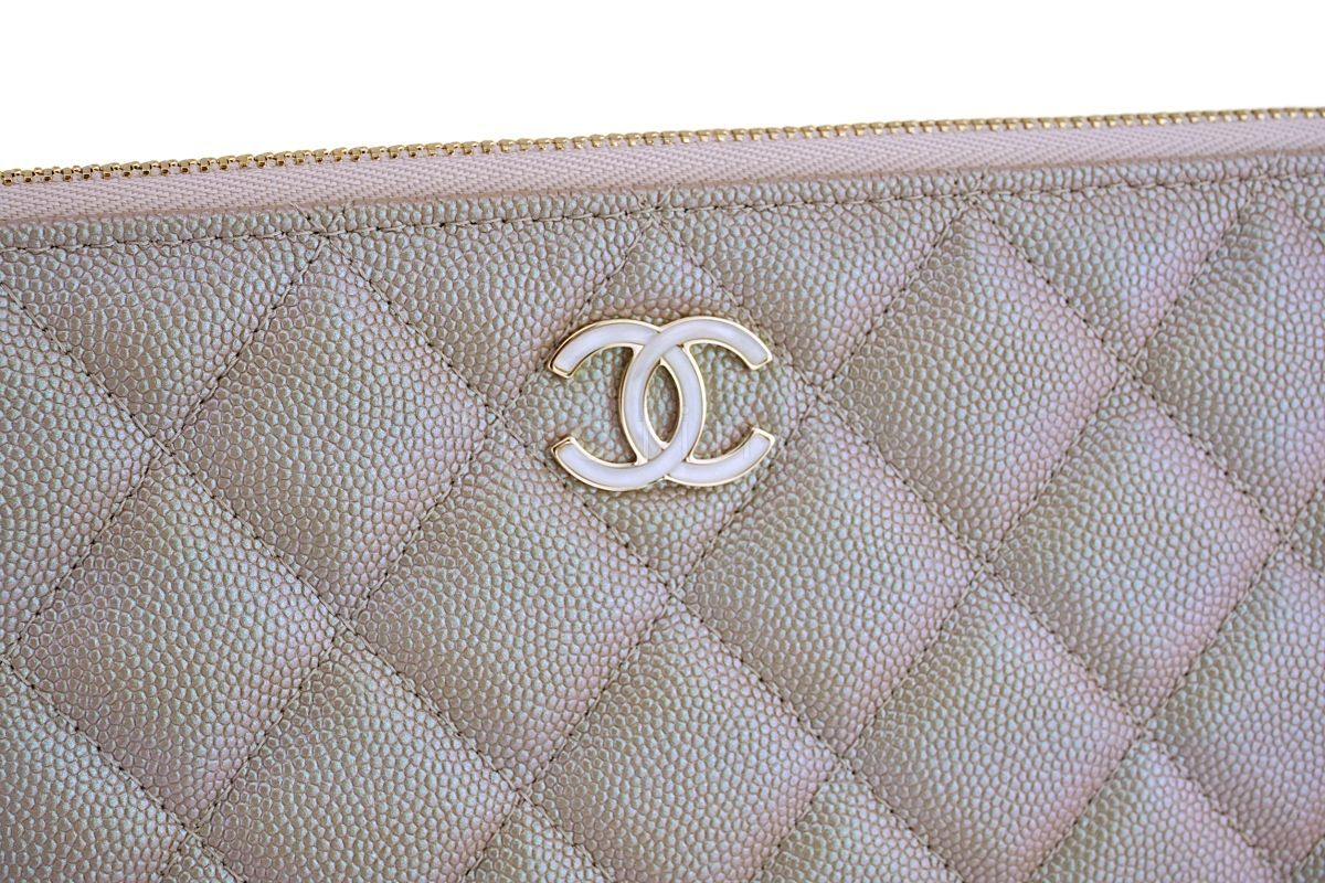 NIB 19S Chanel Iridescent Beige Pearly CC Medium O Case Clutch Bag