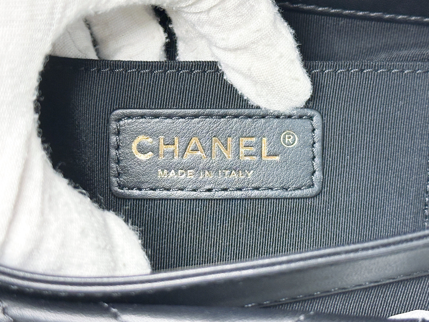 Chanel Black Chevron Lambskin Fold Up Again Clutch 2432 holo card