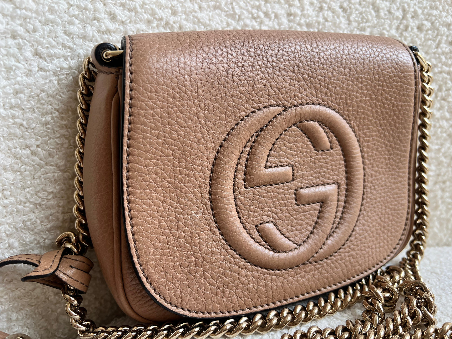 Gucci Rose Beige Mini Soho Chain Crossbody Flap Bag