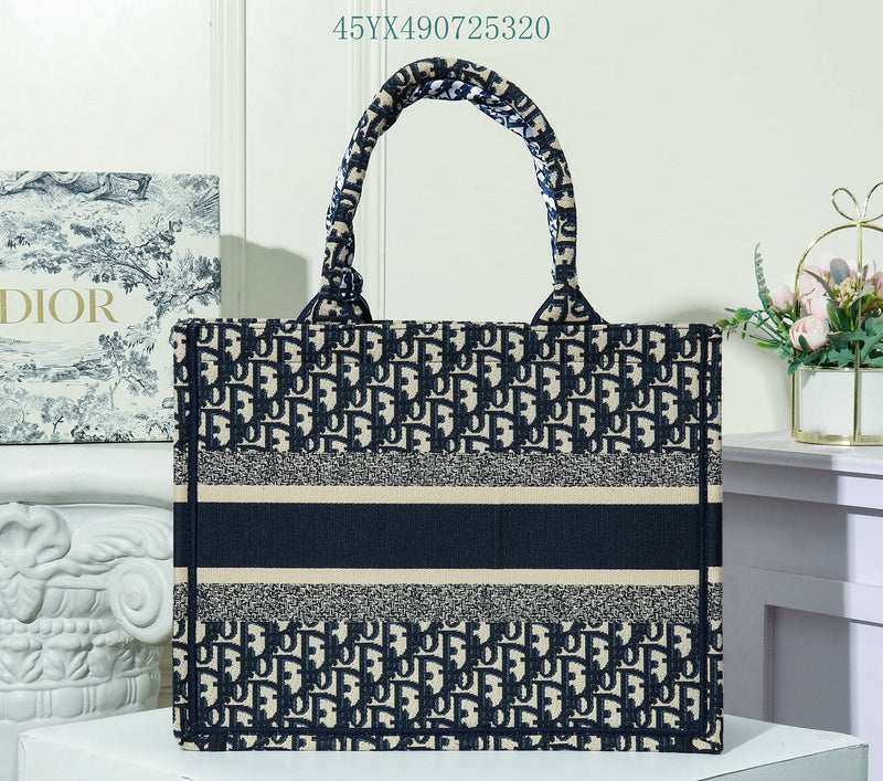 Christian Dior Luxury Bag - The Tote   405
