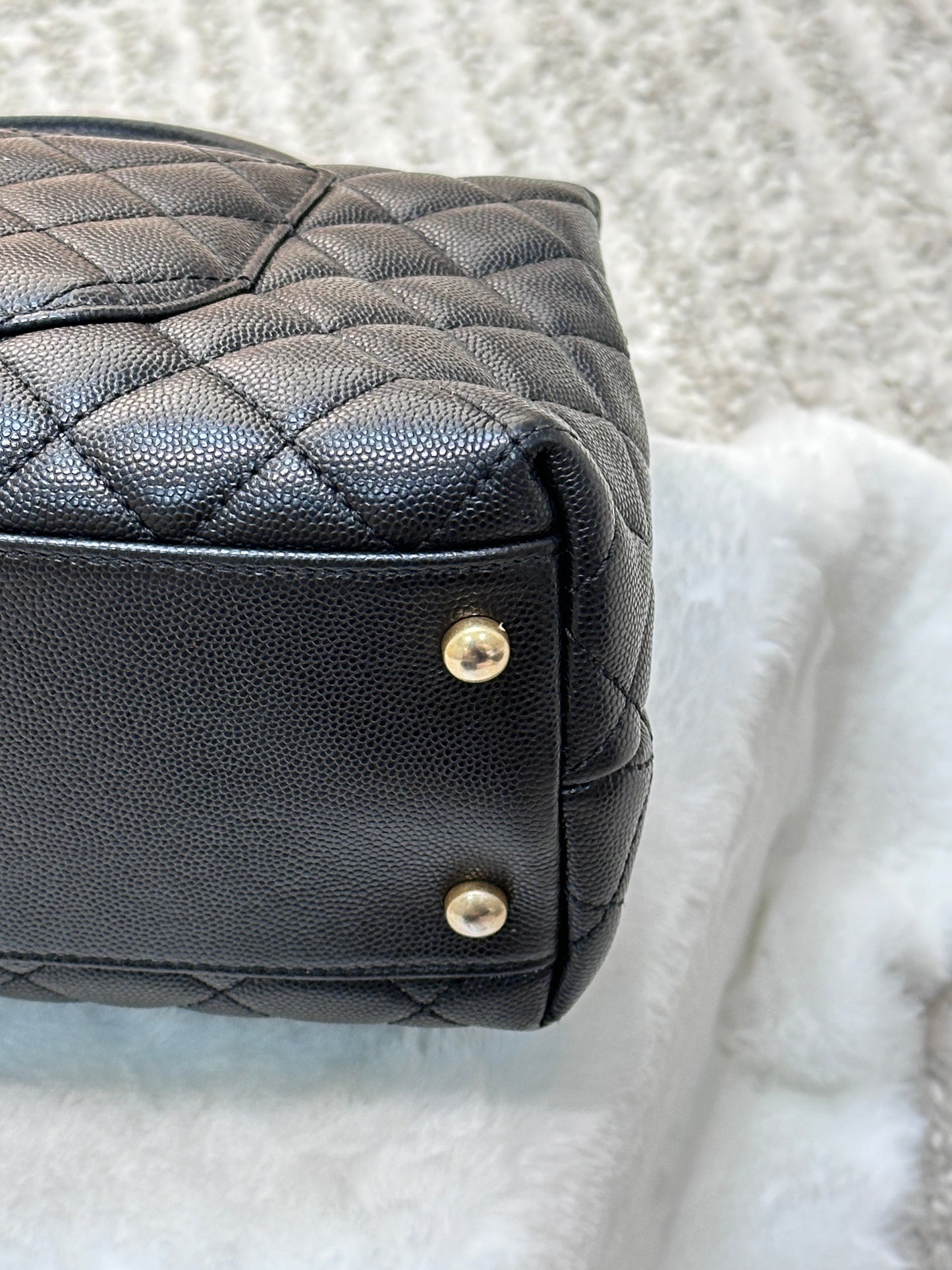 Chanel Coco Handle Cuir Matelasse Caviar Noir