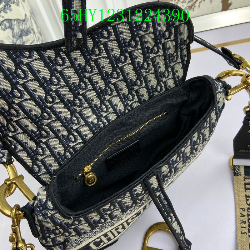 Christian Dior Luxury Bag - The Tote   490