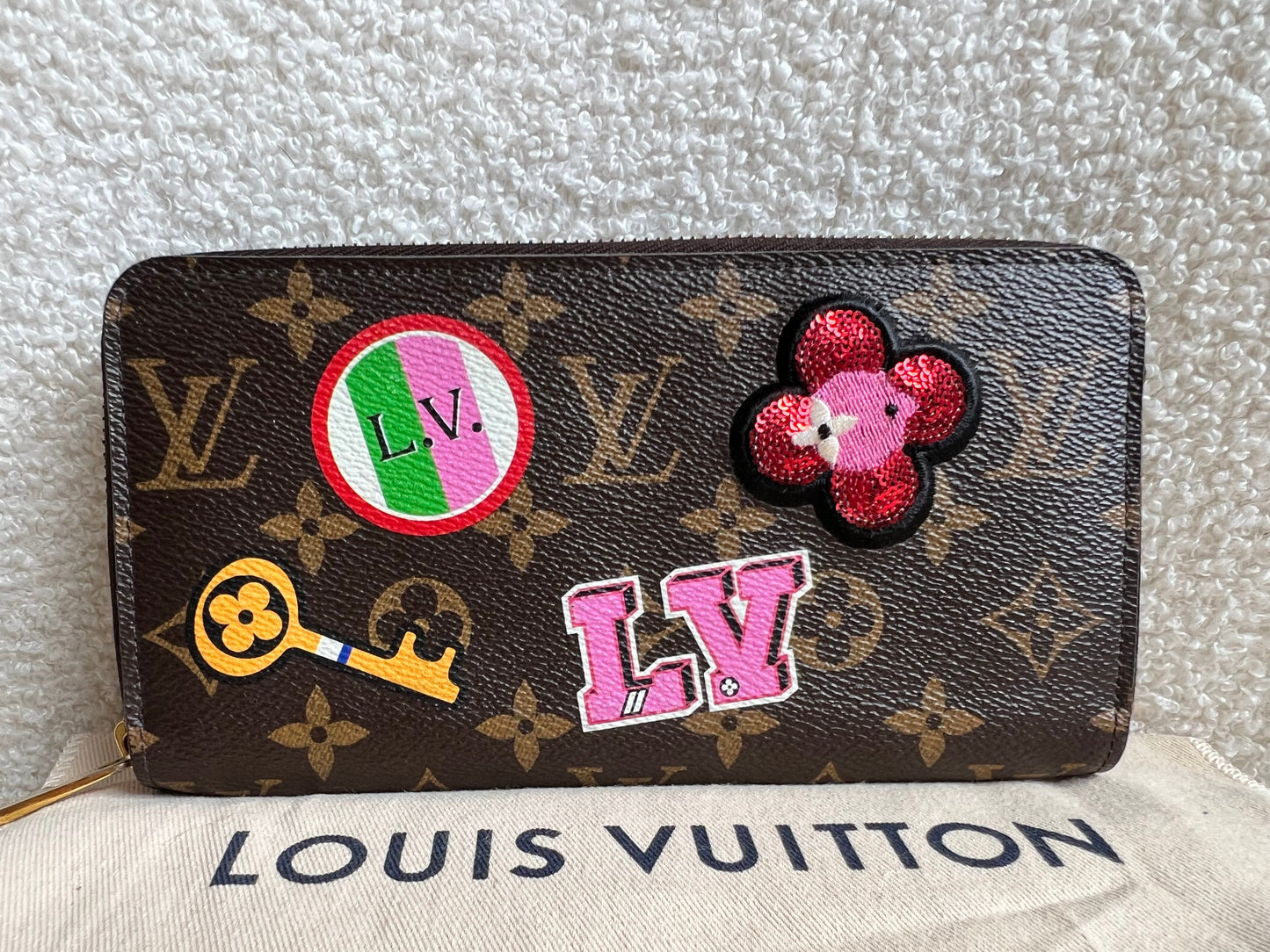 Louis Vuitton World Tour Zippy Wallet in Monogram (RRP £580)