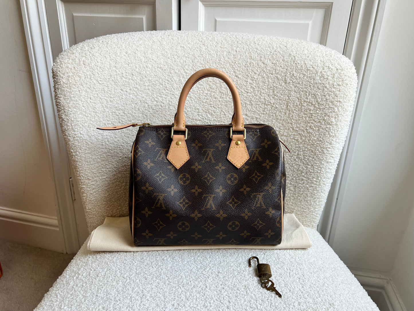 Louis Vuitton Speedy 25 Monogram