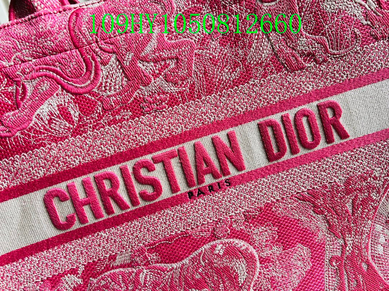 Christian Dior Luxury Bag - The Tote   263