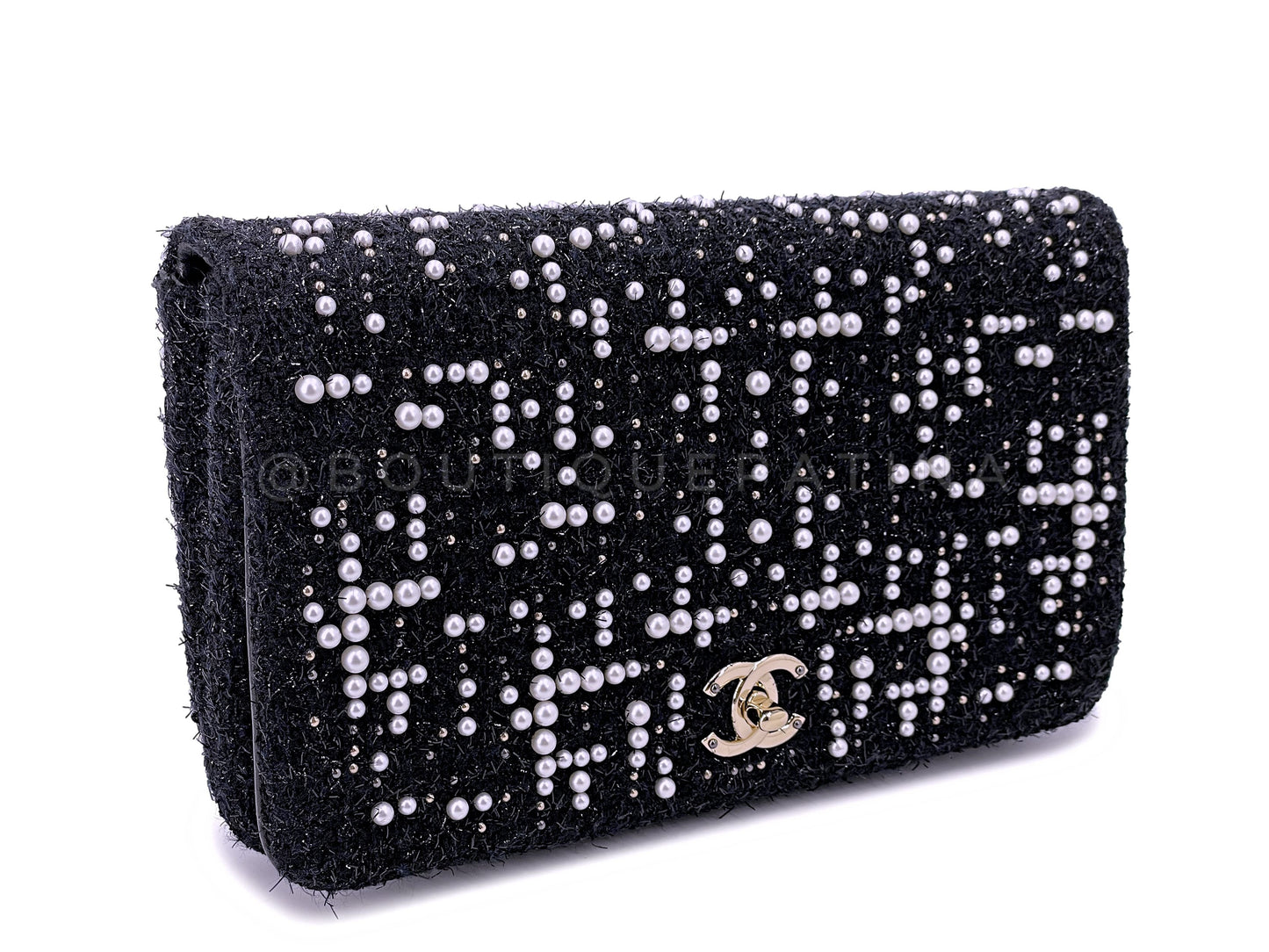 Chanel Pearl Clutch Bag 2017 Paris Cosmopolite Fantasy Tweed Flap