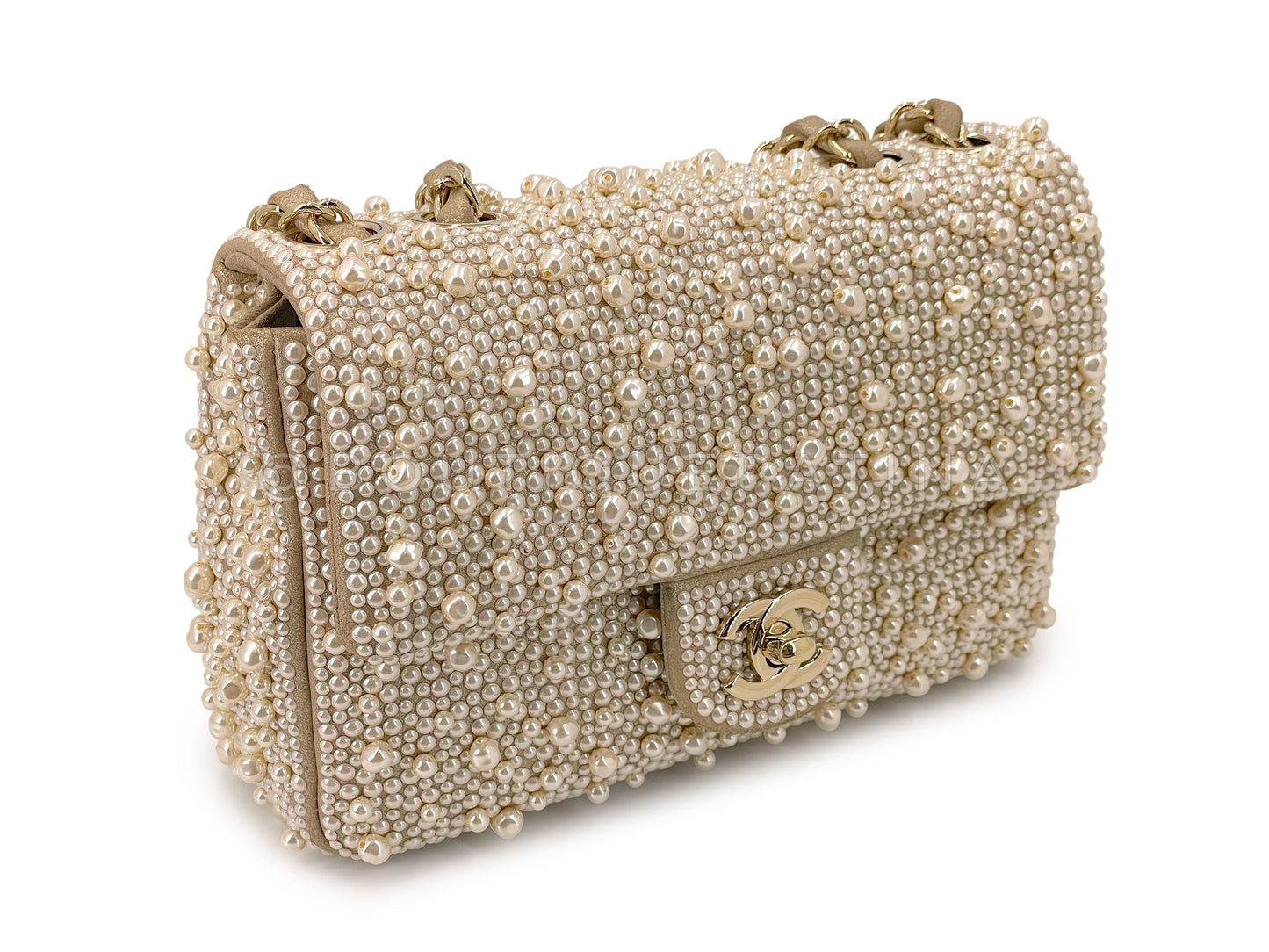 Chanel 17A Pearl Mini Flap Bag Paris-Cosmopolite Metiers D'Art FWW