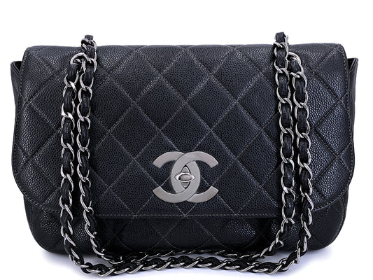 Chanel 2001 Vintage Black Caviar Curved Jumbo Classic Flap Bag RHW H6W