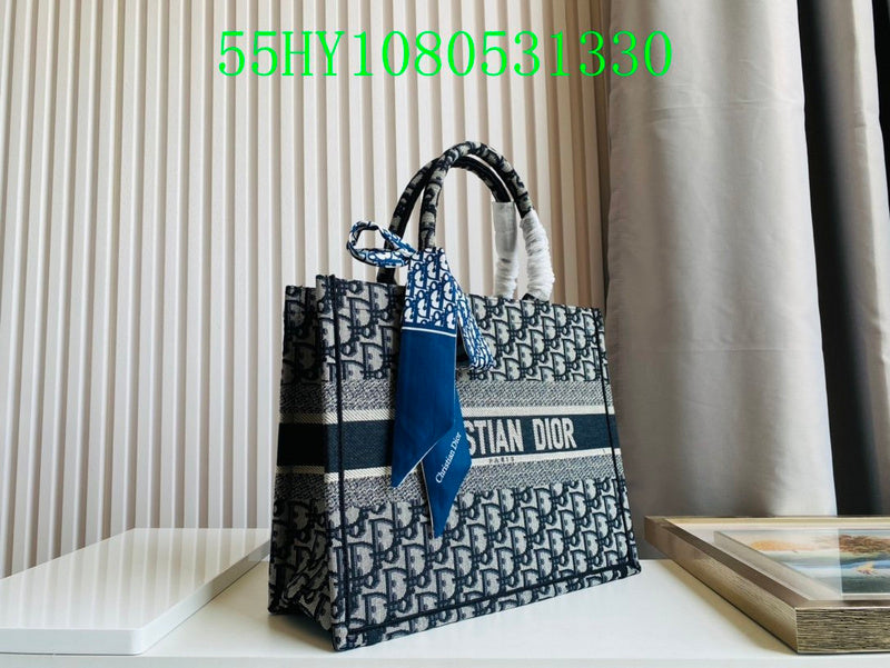 Christian Dior Luxury Bag - The Tote   256