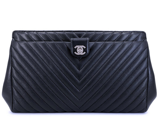 Chanel 13in Black Chevron Caviar Jumbo Clutch Bag SHW F0Q