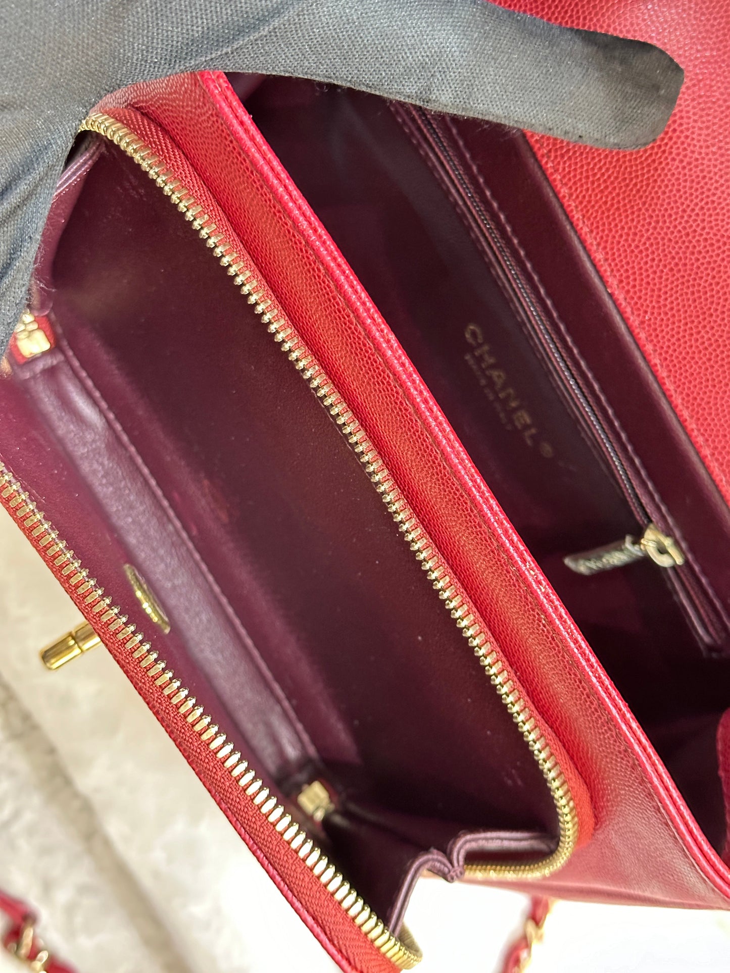 CHANEL Small Business Affinity Bag Red