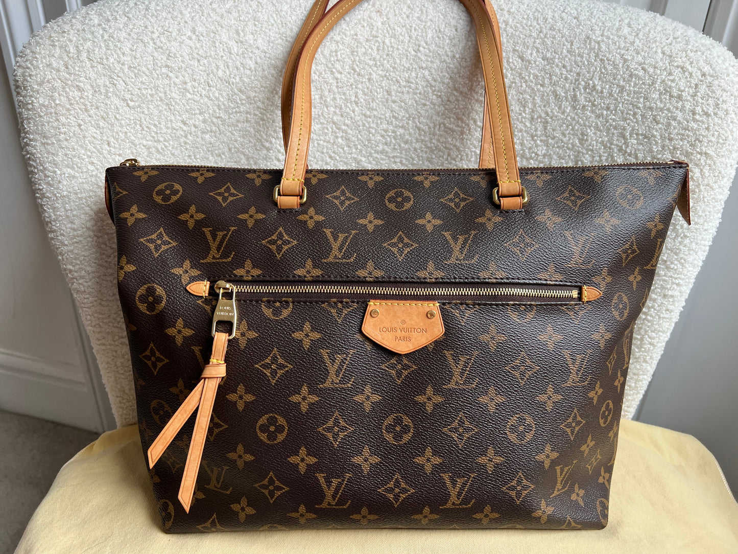 Louis Vuitton Lena Tote MM Monogram