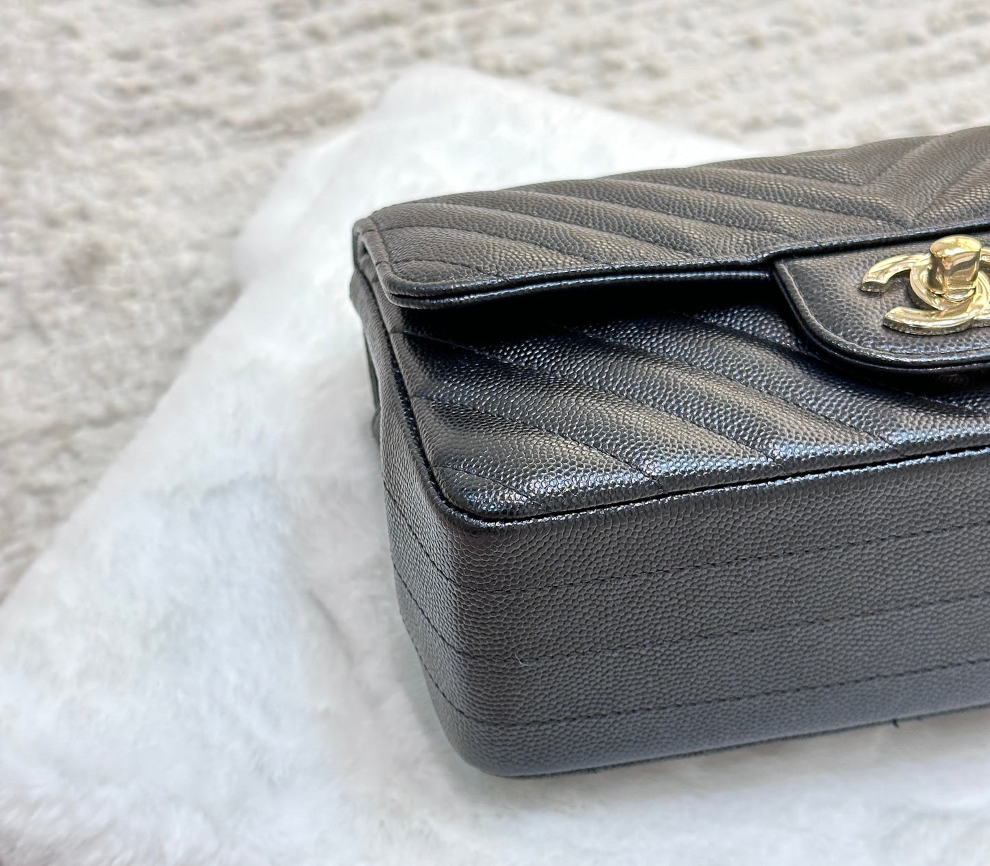 Chanel Mini Flap Bag Chevron Caviar Black GHW
