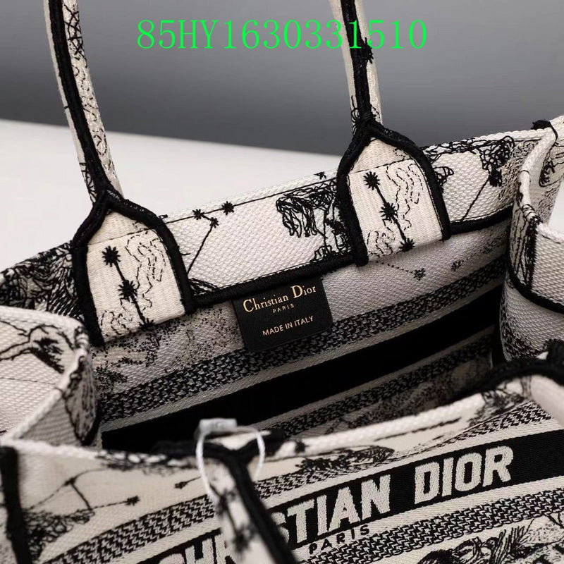 Christian Dior Luxury Bag - The Tote   310