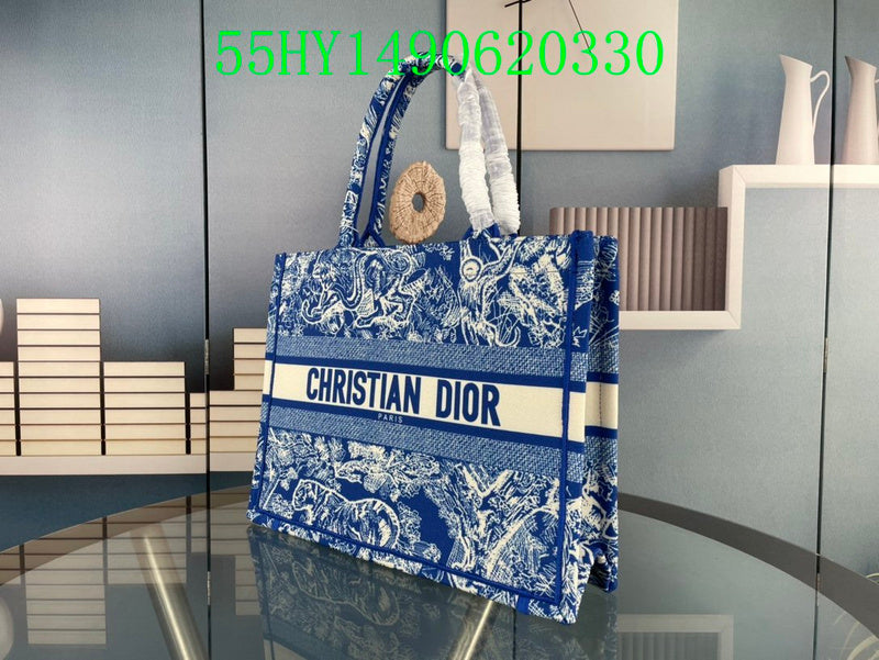 Christian Dior Luxury Bag - The Tote   190