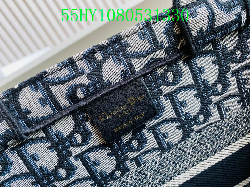 Christian Dior Luxury Bag - The Tote   256