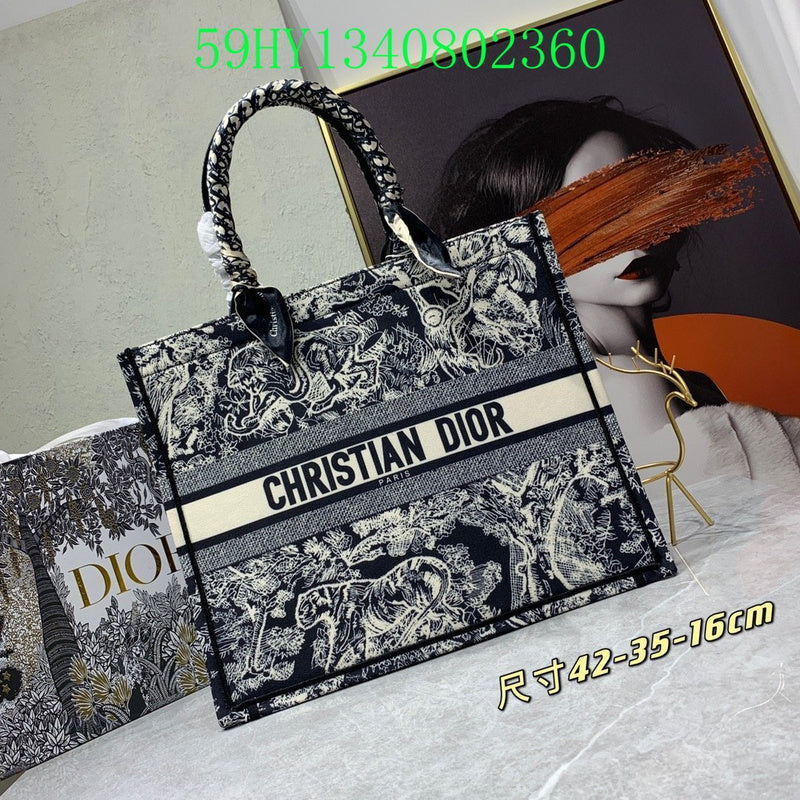 Christian Dior Luxury Bag - The Tote   340