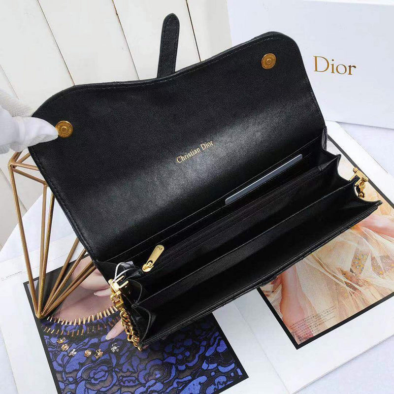 Christian Dior Luxury - The Tote   660