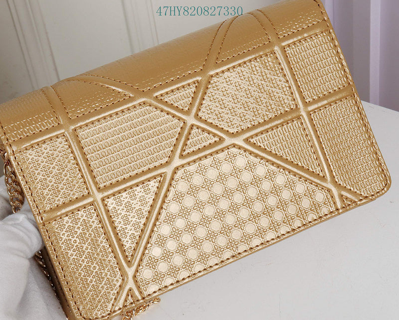 Christian Dior Luxury - The Tote   654