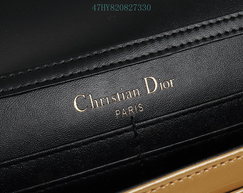 Christian Dior Luxury - The Tote   654