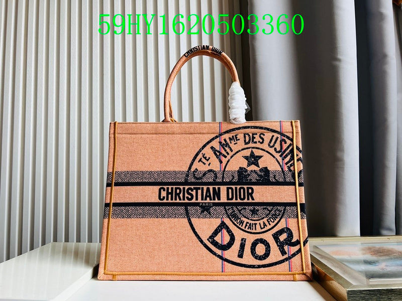 Christian Dior Luxury Bag - The Tote   292