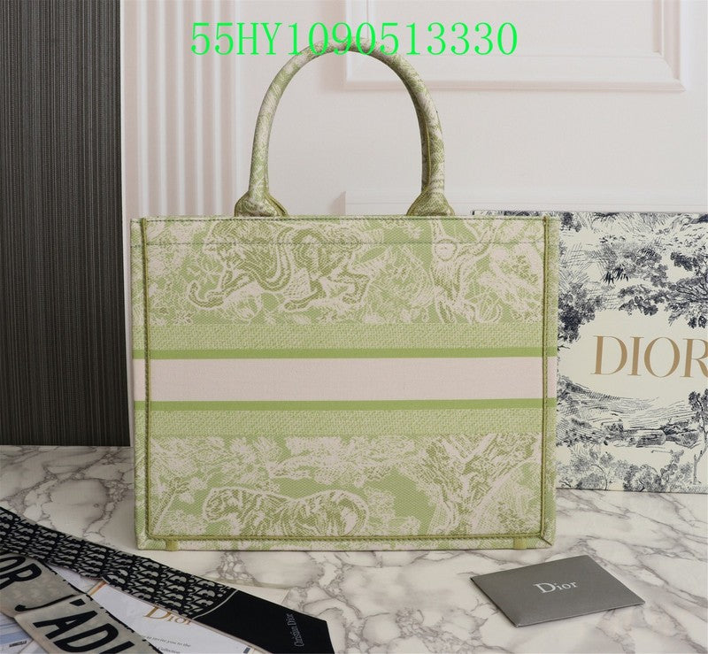 Christian Dior Luxury Bag - The Tote   198