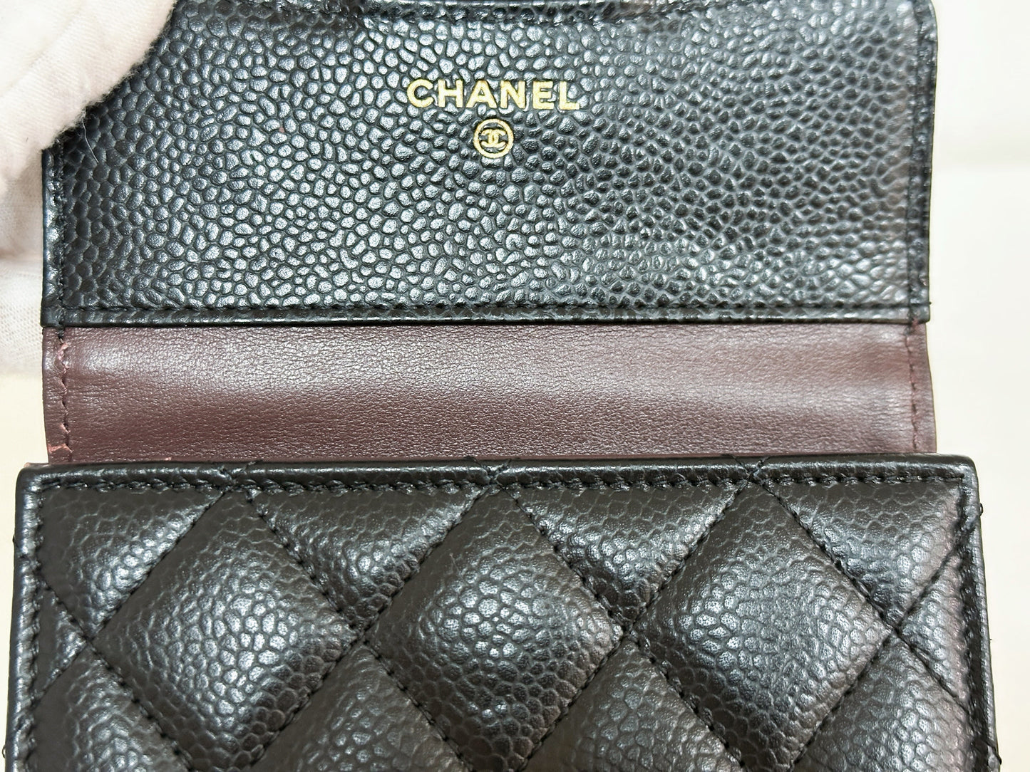 CHANEL CLASSIC TRIFOLD COMPACT IN BLACK CAVIAR  WALLET GHW UPKJ holo