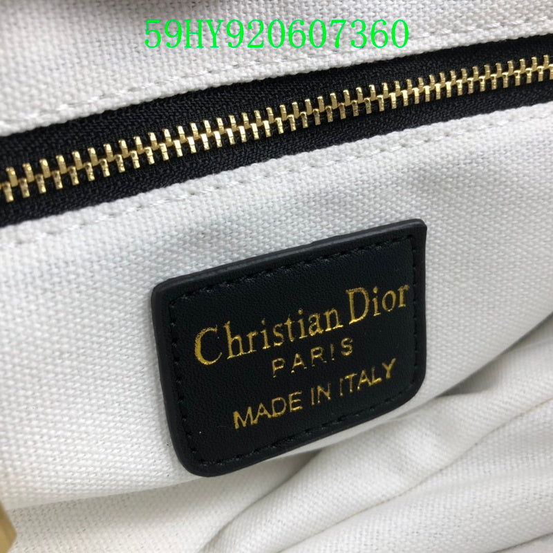 Christian Dior Luxury Bag - The Tote   522