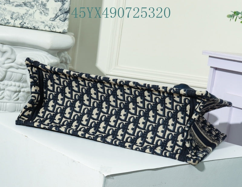 Christian Dior Luxury Bag - The Tote   405