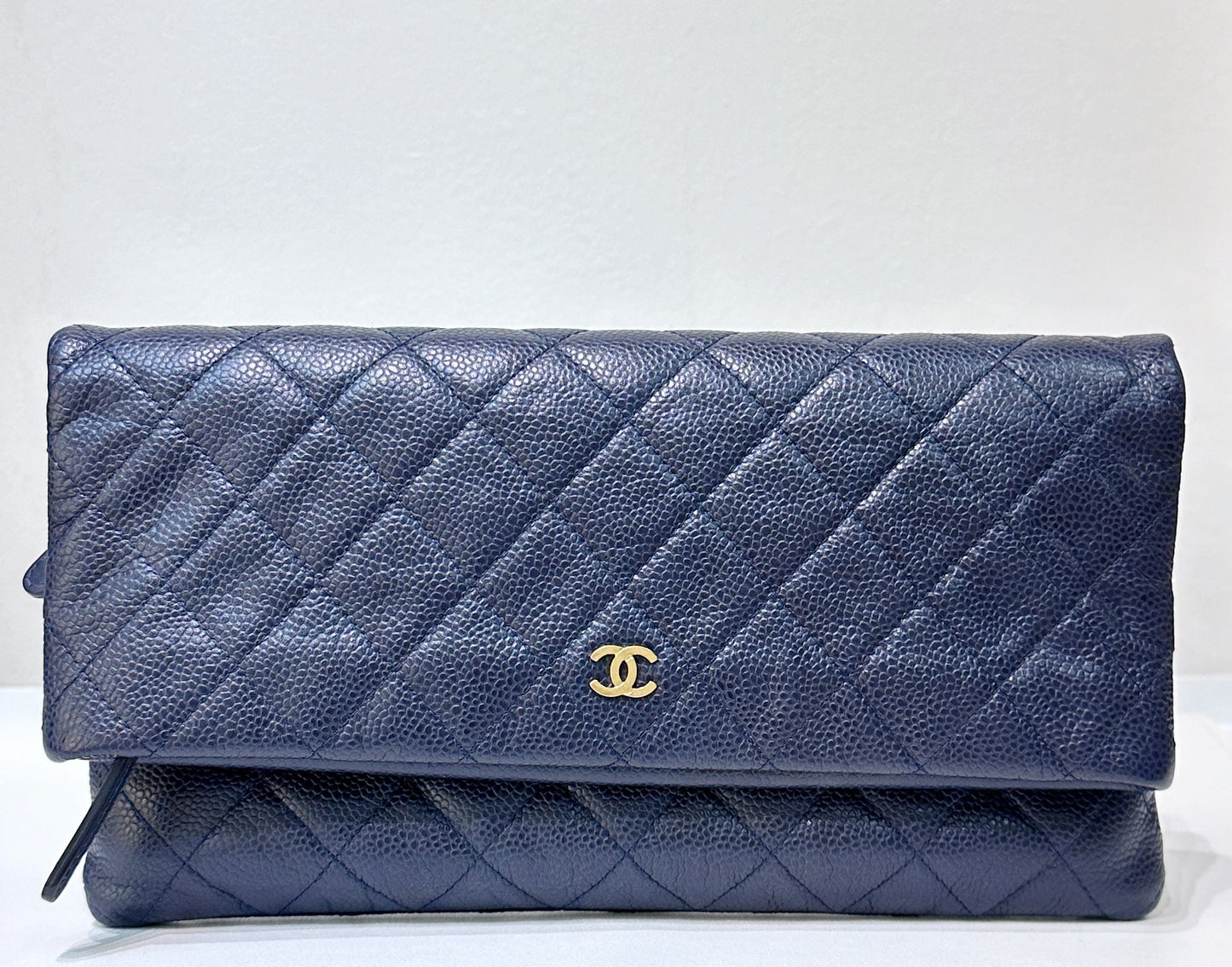 Chanel Beauty CC Clutch Quilted Caviar Blue
