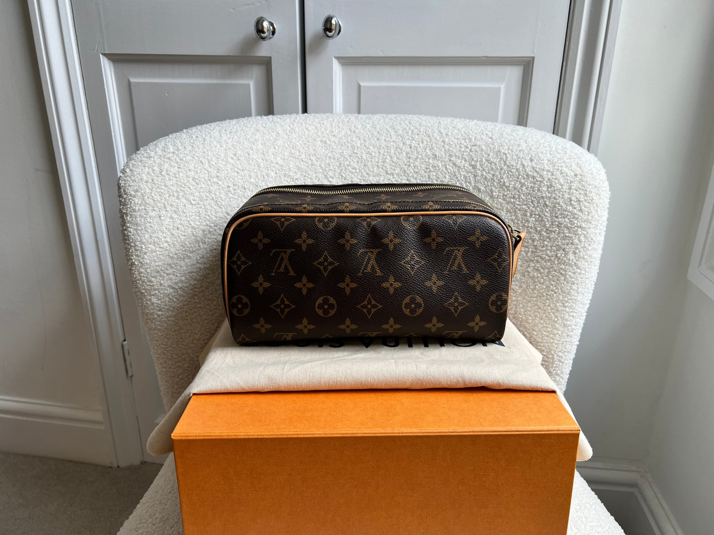 Louis Vuitton Dopp Kit Toilet Pouch Monogram (RRP £755)
