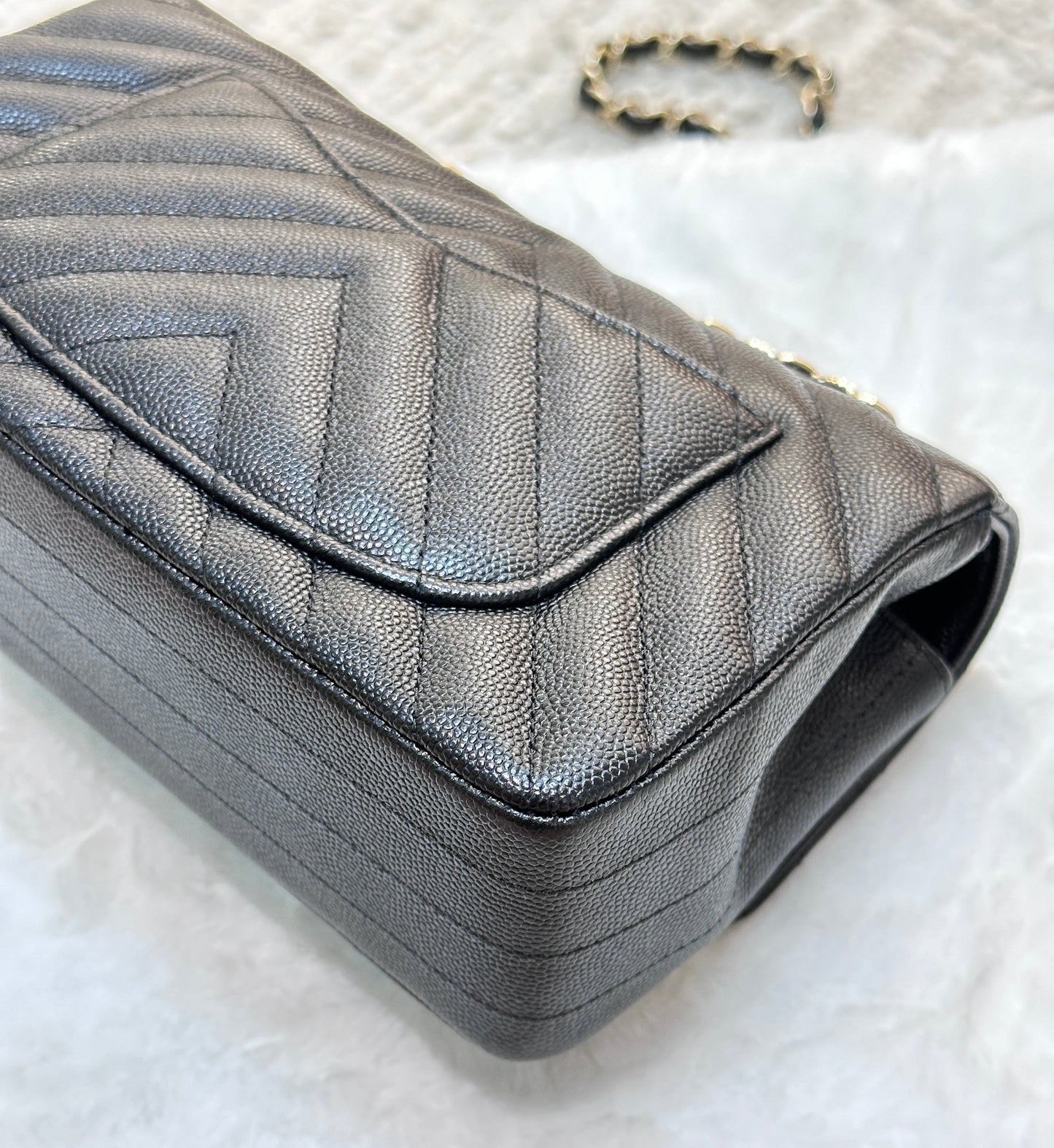 Chanel Mini Flap Bag Chevron Caviar Black GHW