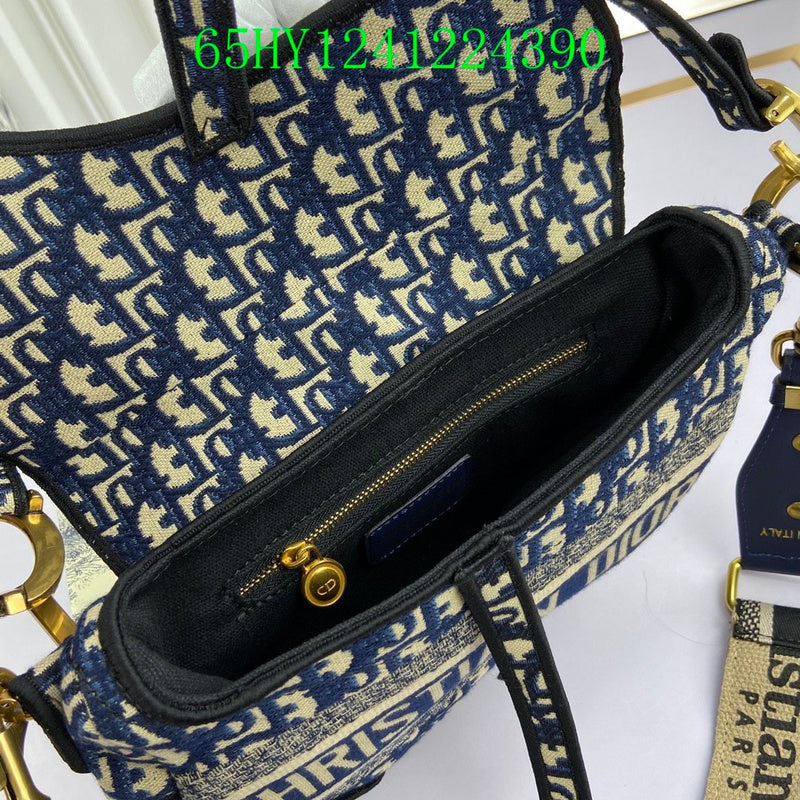 Christian Dior Luxury Bag - The Tote   481
